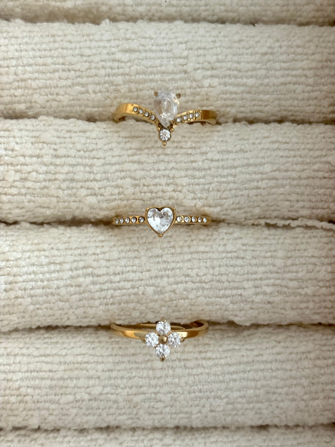 Der ultimative Guide: Bester wasserfester Schmuck aus Gold – schön, langlebig & pflegeleicht