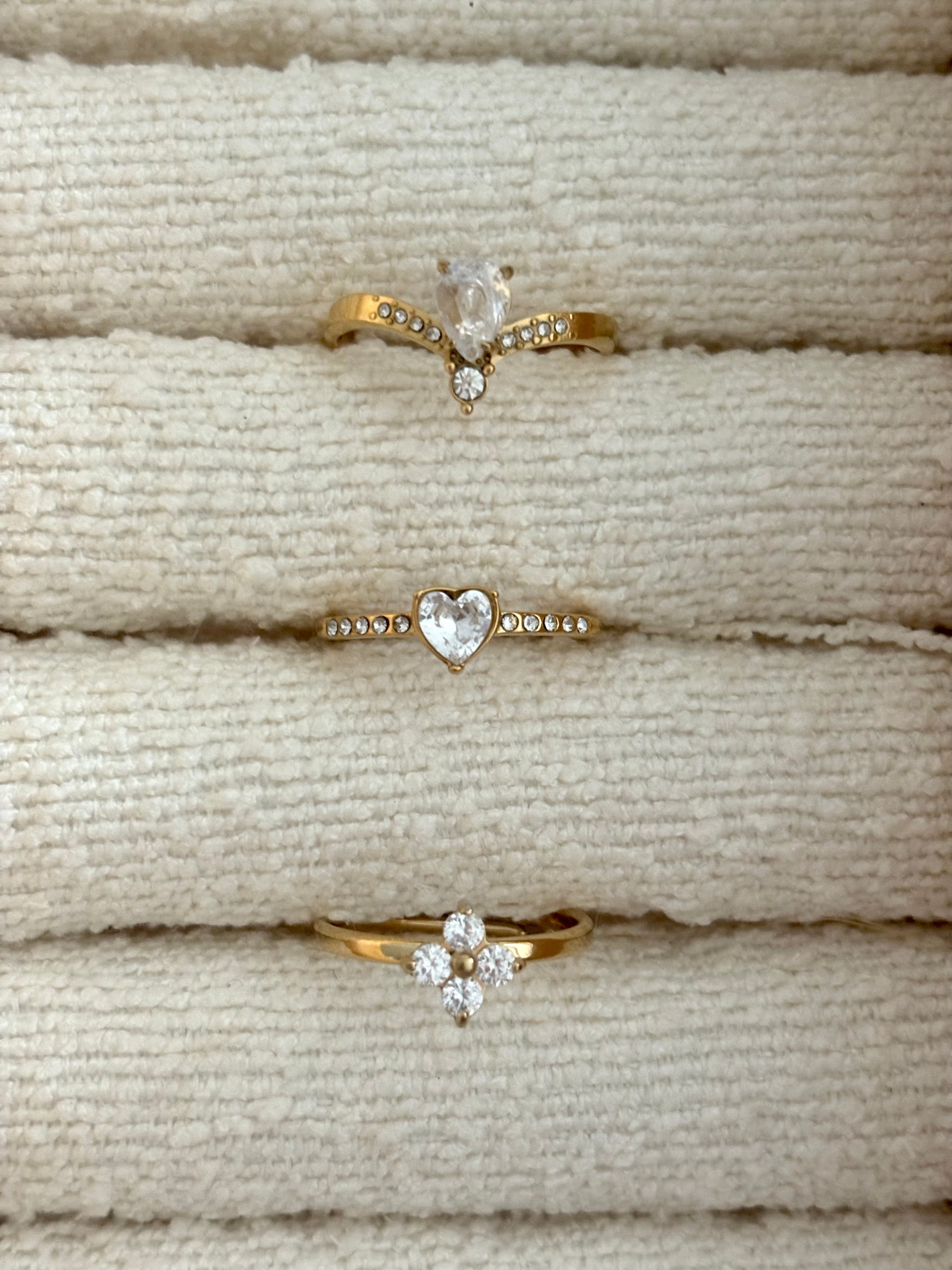 Der ultimative Guide: Bester wasserfester Schmuck aus Gold – schön, langlebig & pflegeleicht