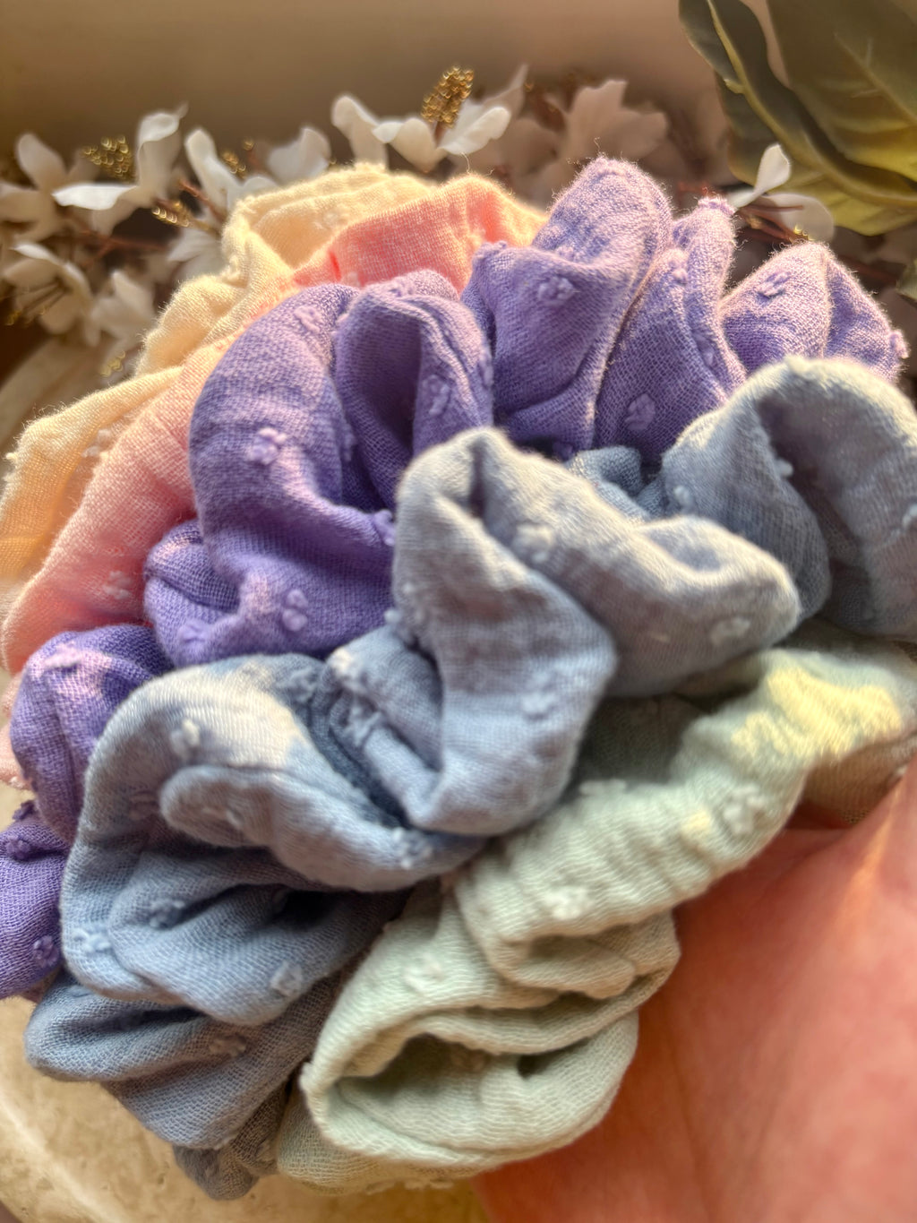 M/XL Musselin Scrunchie „Livia Dot“