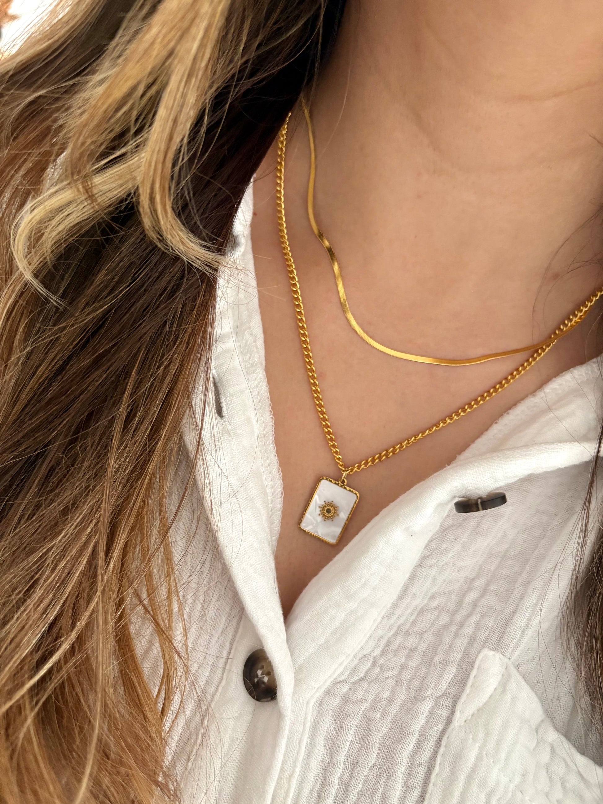 Solea necklace