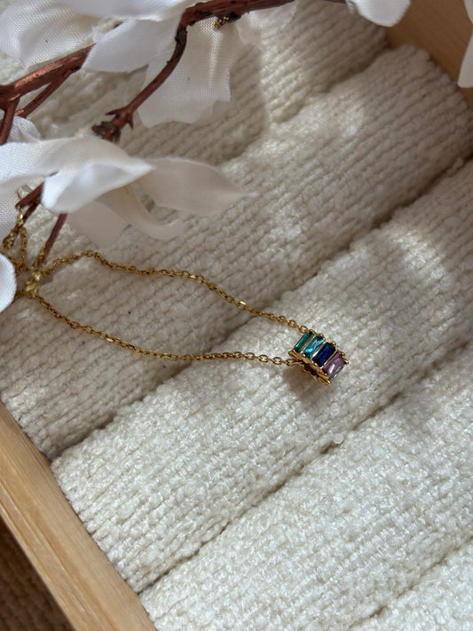 Elina Chain