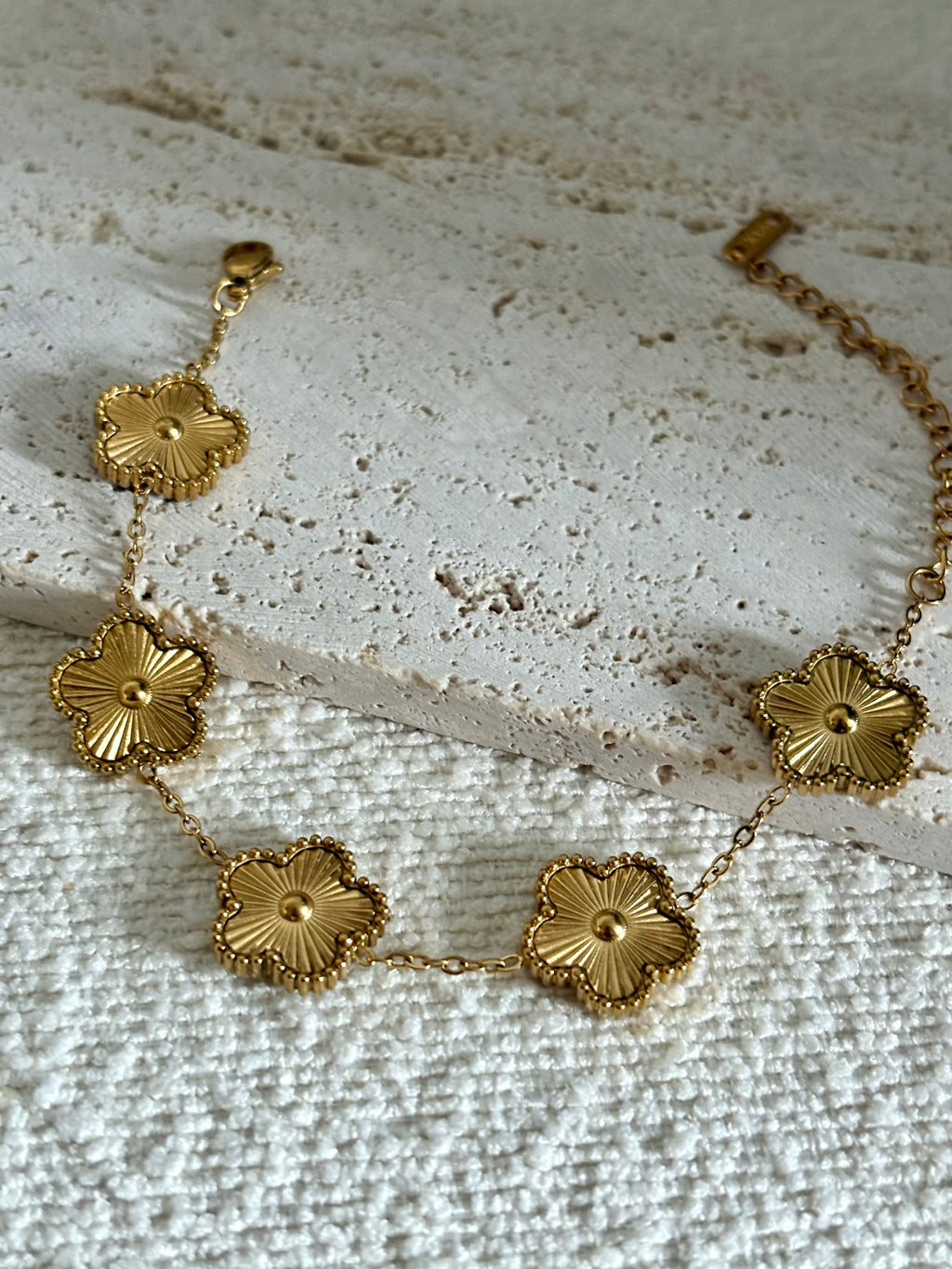 Golden Bloom Armband