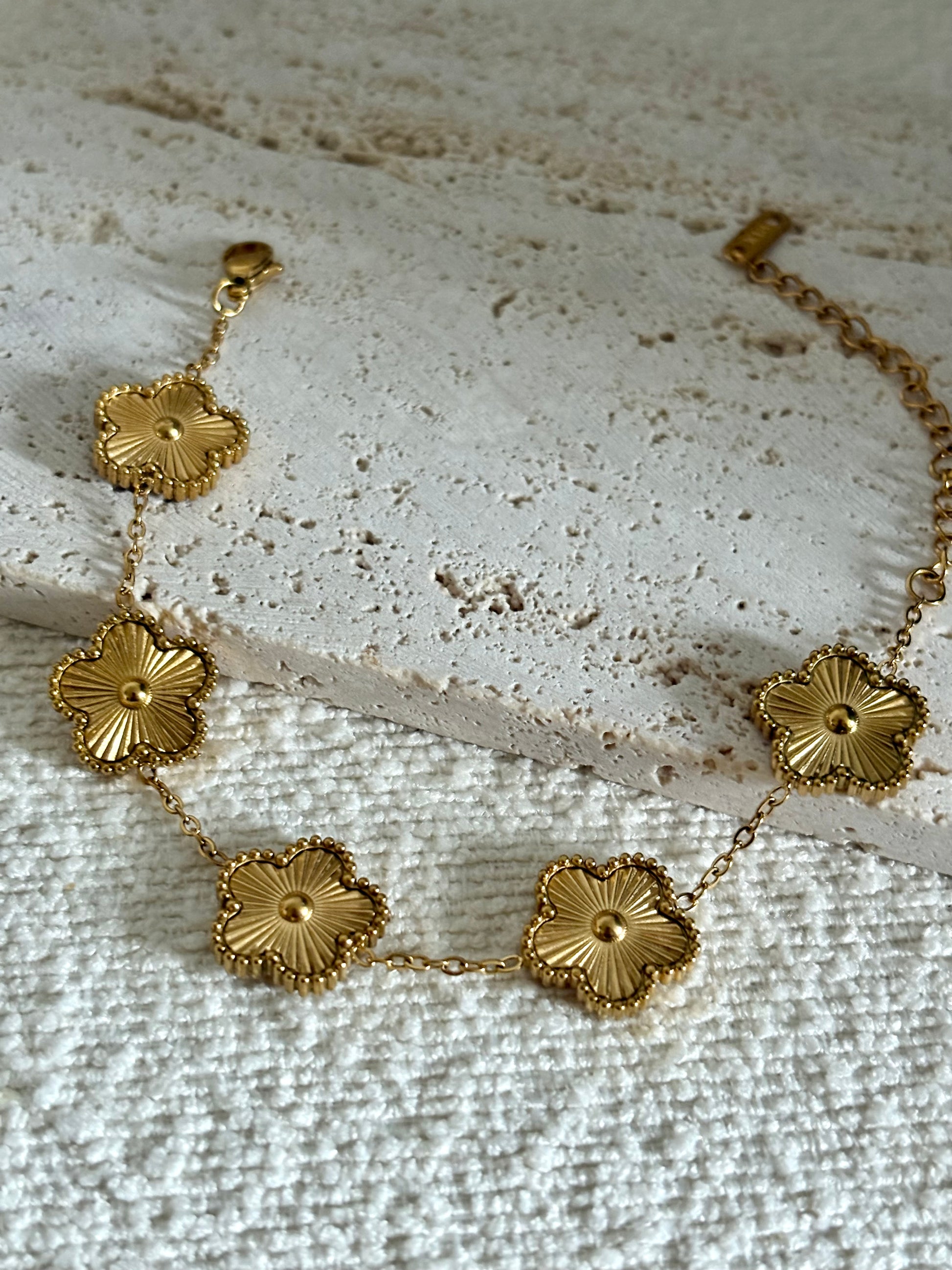 Golden Bloom Armband