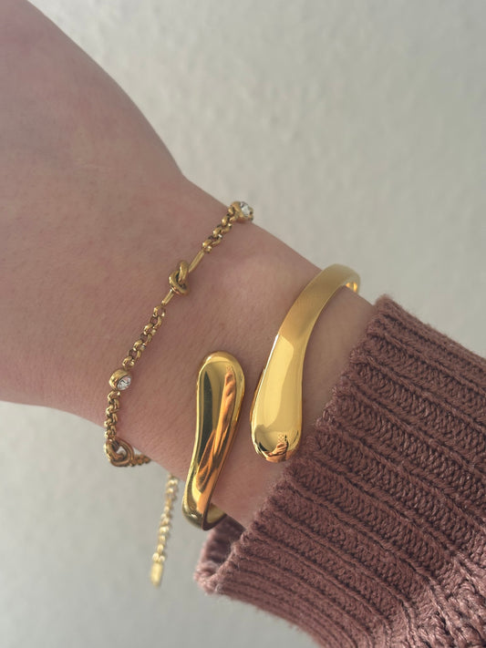 Emmy Bangle