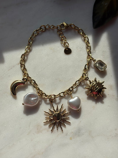Sol charm Armband