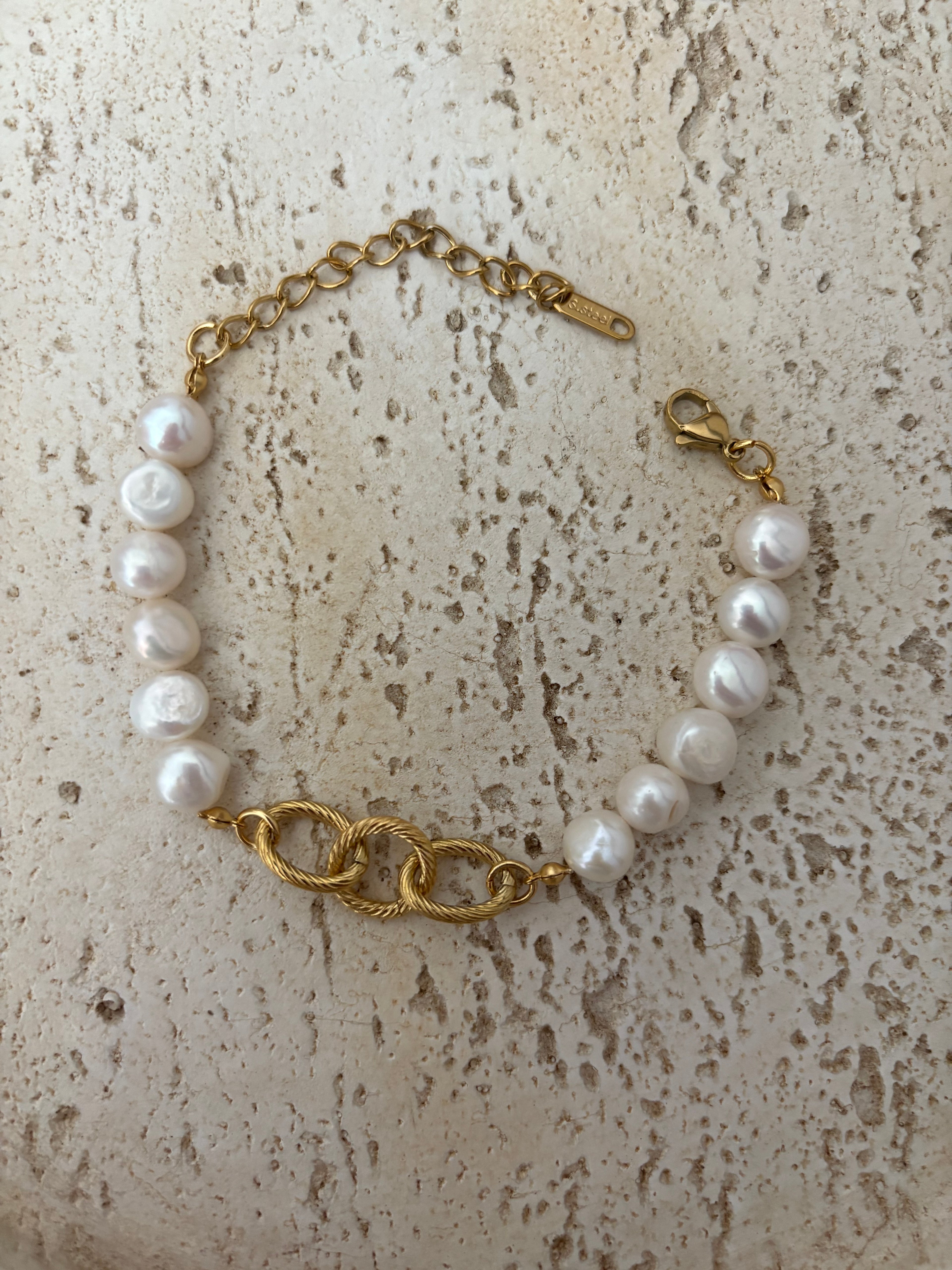 Elara Pearl Armband