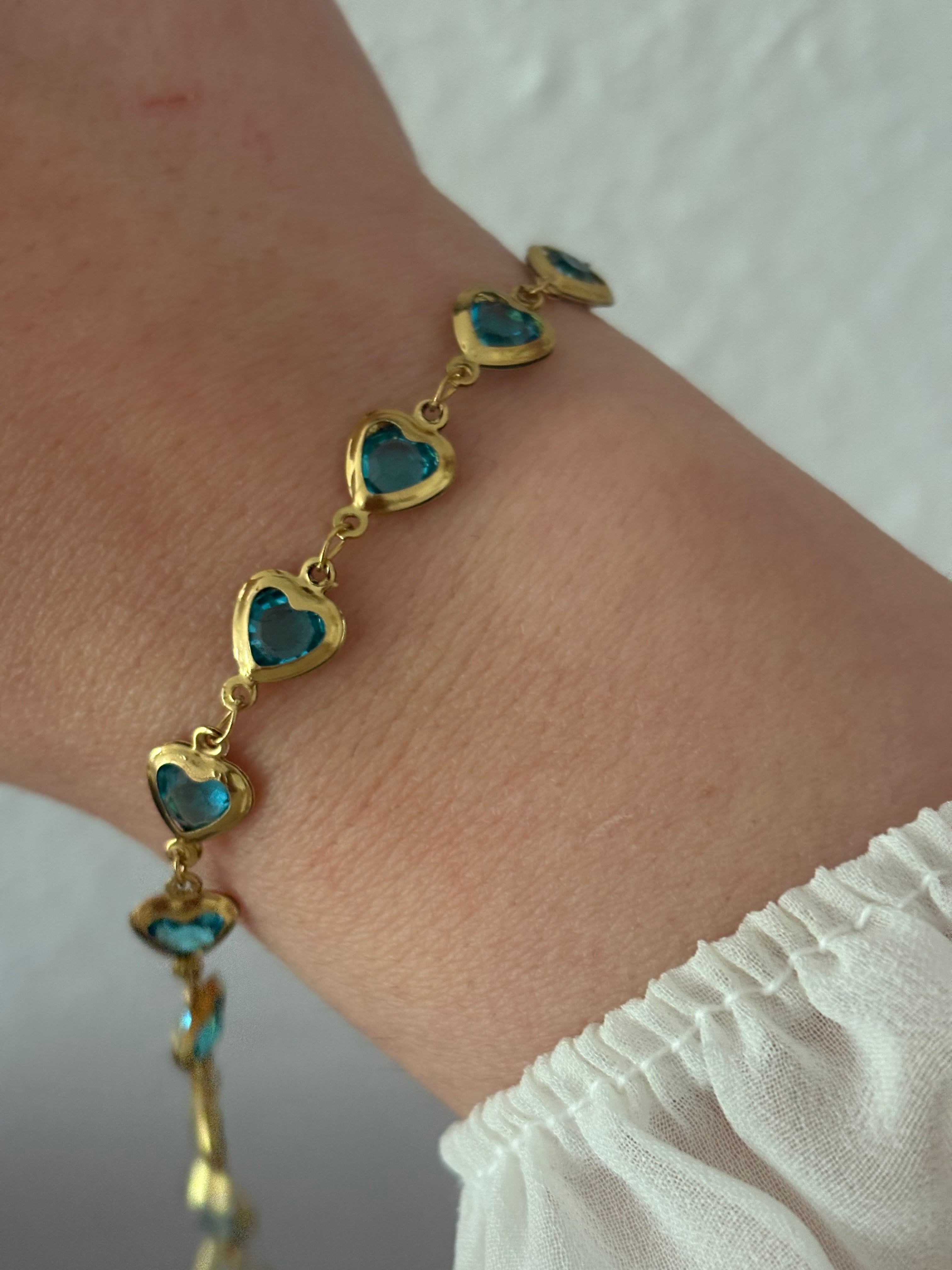 Aqua Heart Armband