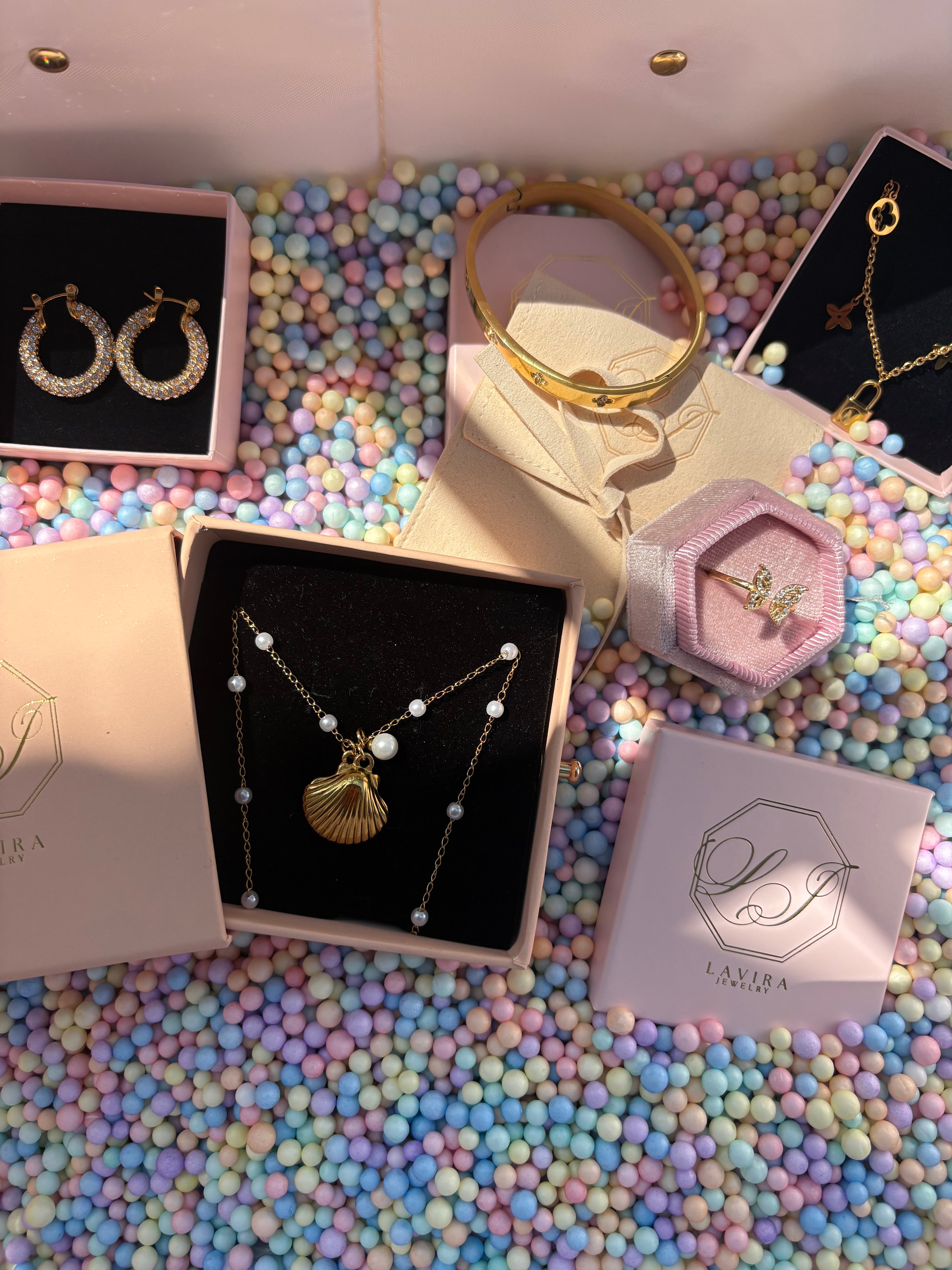 Mystery Bundle L – „Lavira Luxe“ 4-5 Schmuckstücke