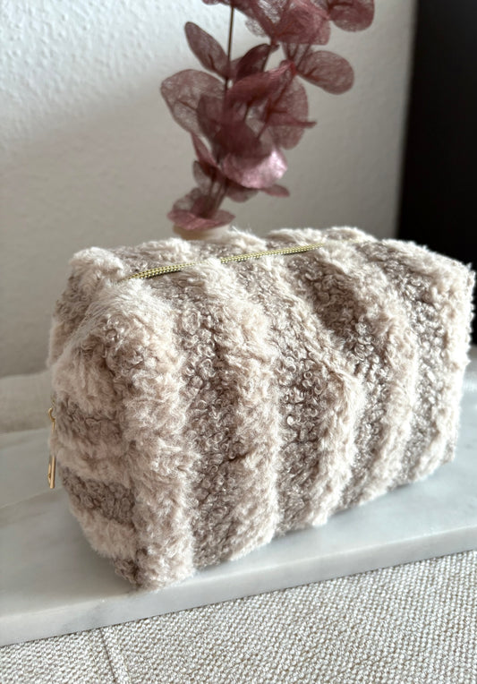 Blush Pouch brown