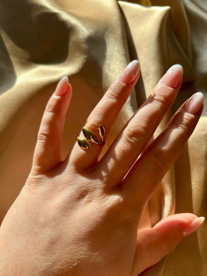Leaves Ring